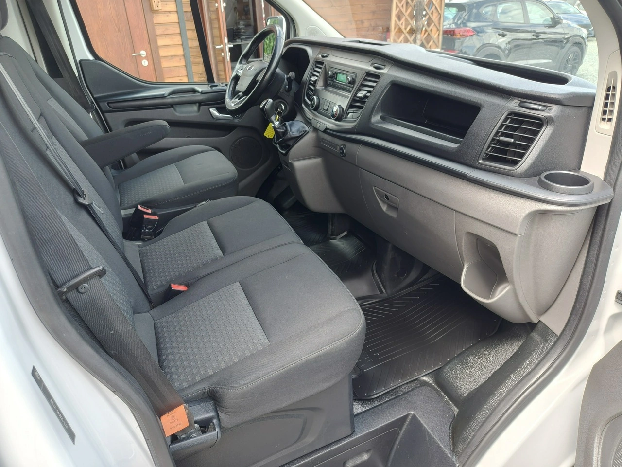 Ford Transit Custom - Zdjęcie 25