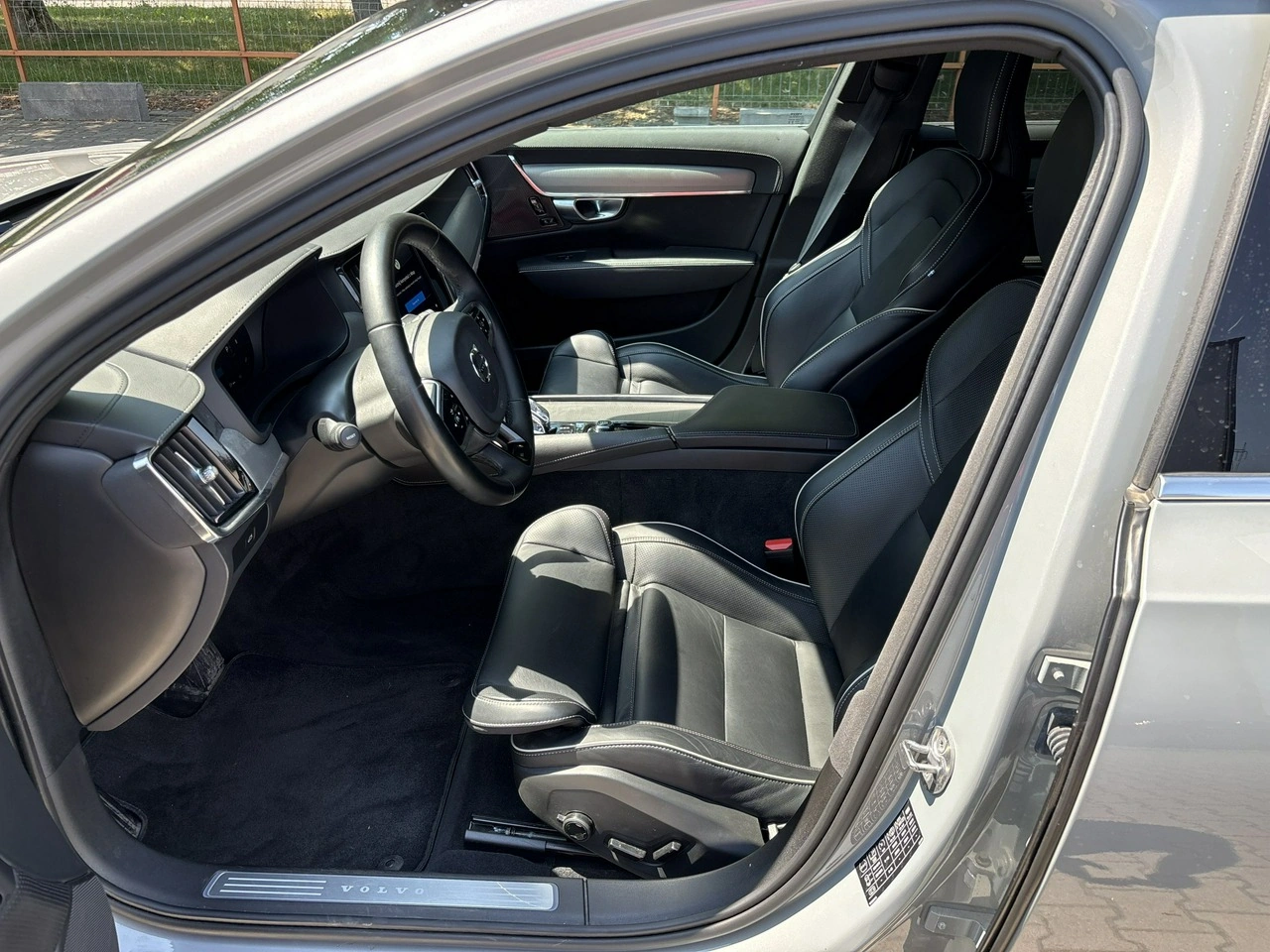 Volvo S90 - Zdjęcie 9