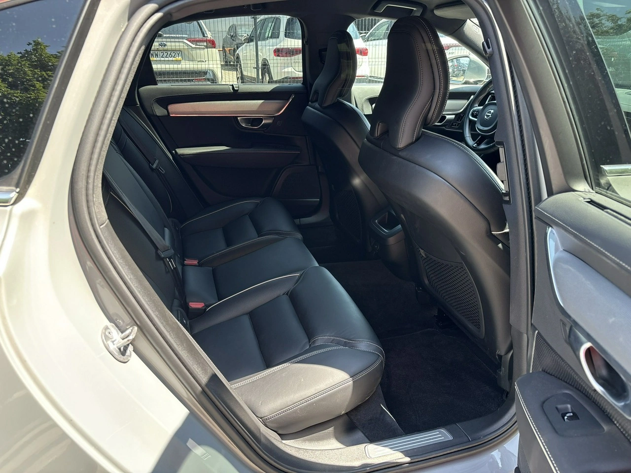 Volvo S90 - Zdjęcie 16
