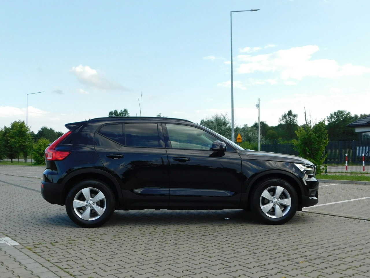 Volvo XC 40 - Zdjęcie 2