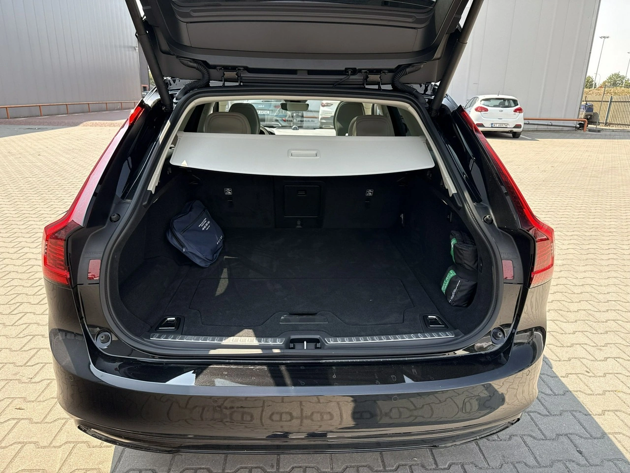Volvo V90 - Zdjęcie 15