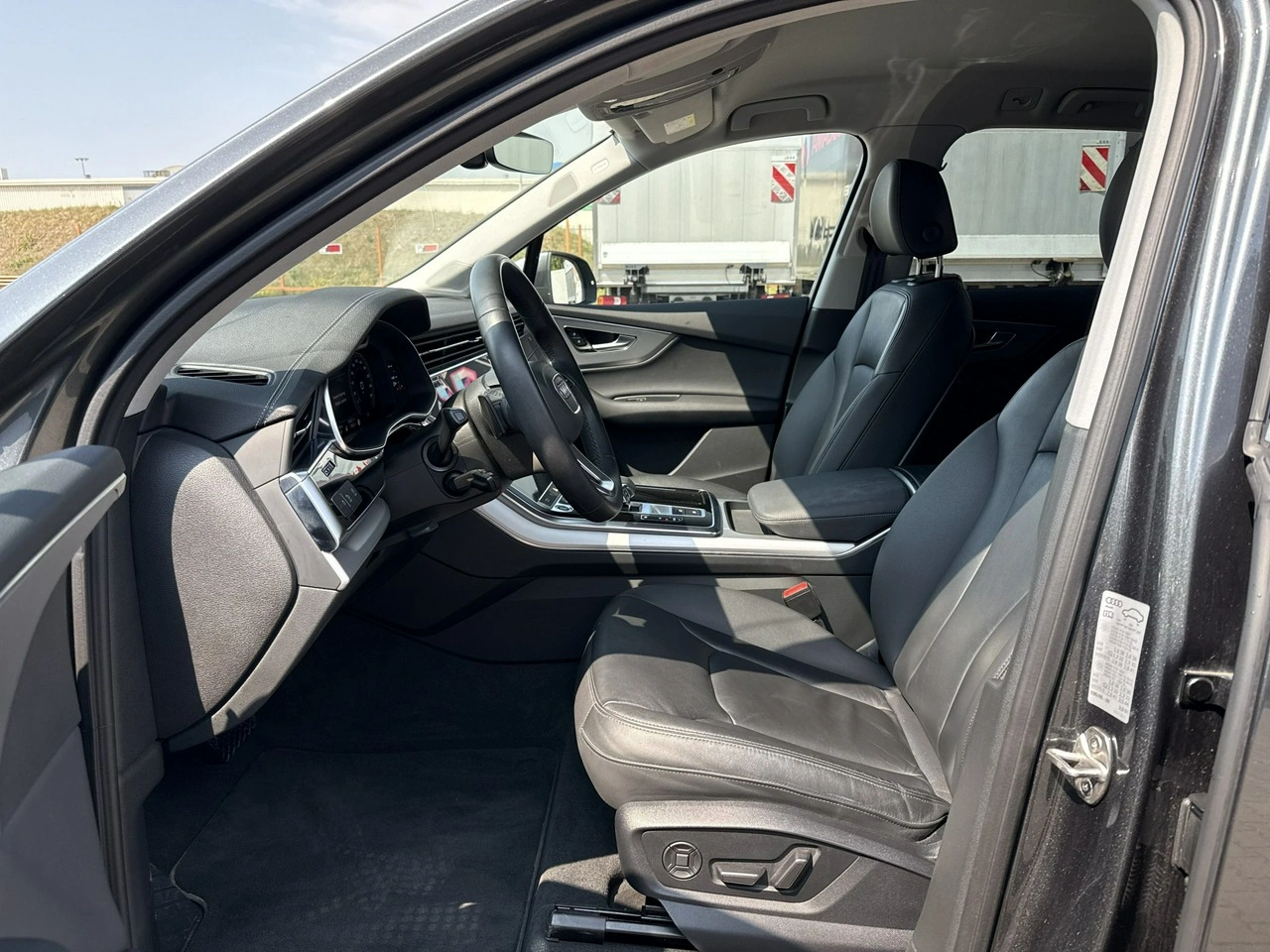 Audi Q7 - Zdjęcie 10