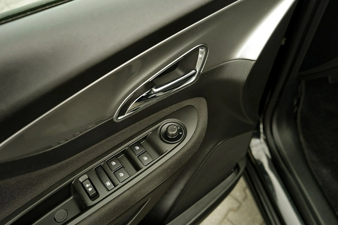 Opel Mokka - Zdjęcie 13