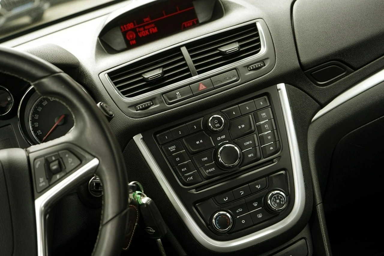Opel Mokka - Zdjęcie 23