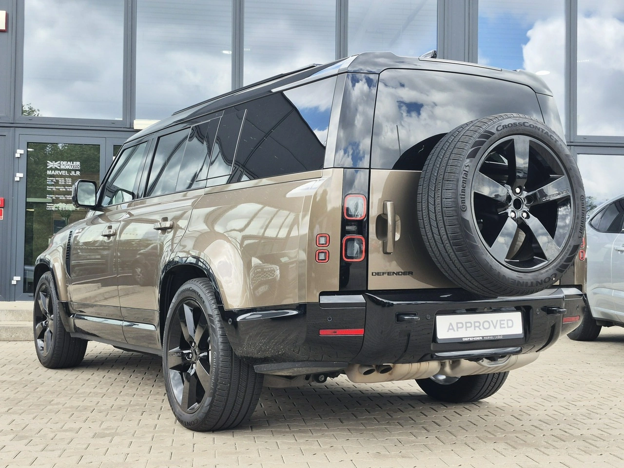 Land Rover Defender - Zdjęcie 9