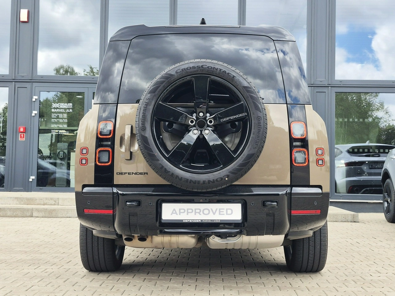 Land Rover Defender - Zdjęcie 10