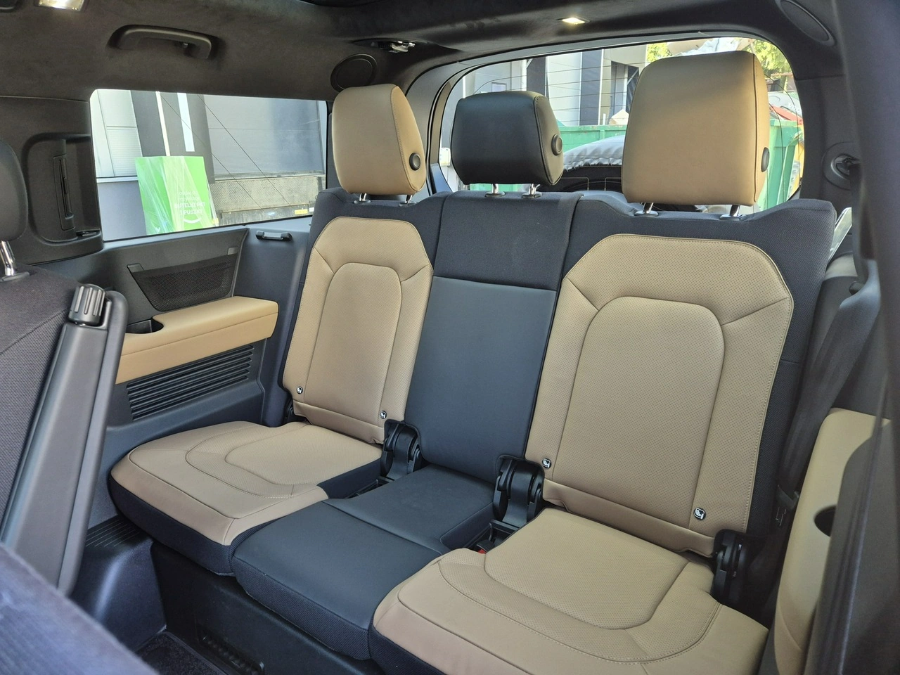 Land Rover Defender - Zdjęcie 26