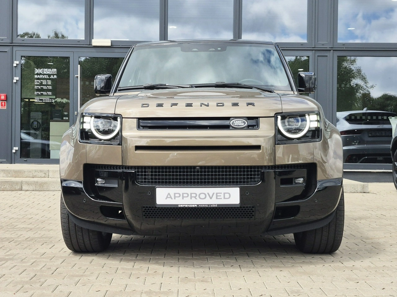Land Rover Defender - Zdjęcie 2