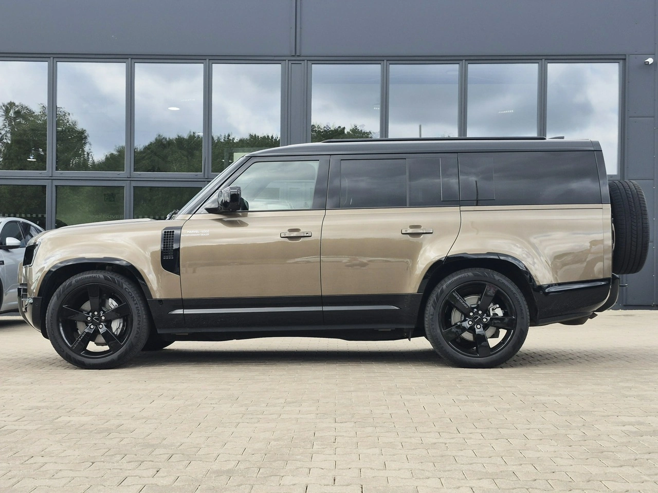 Land Rover Defender - Zdjęcie 5
