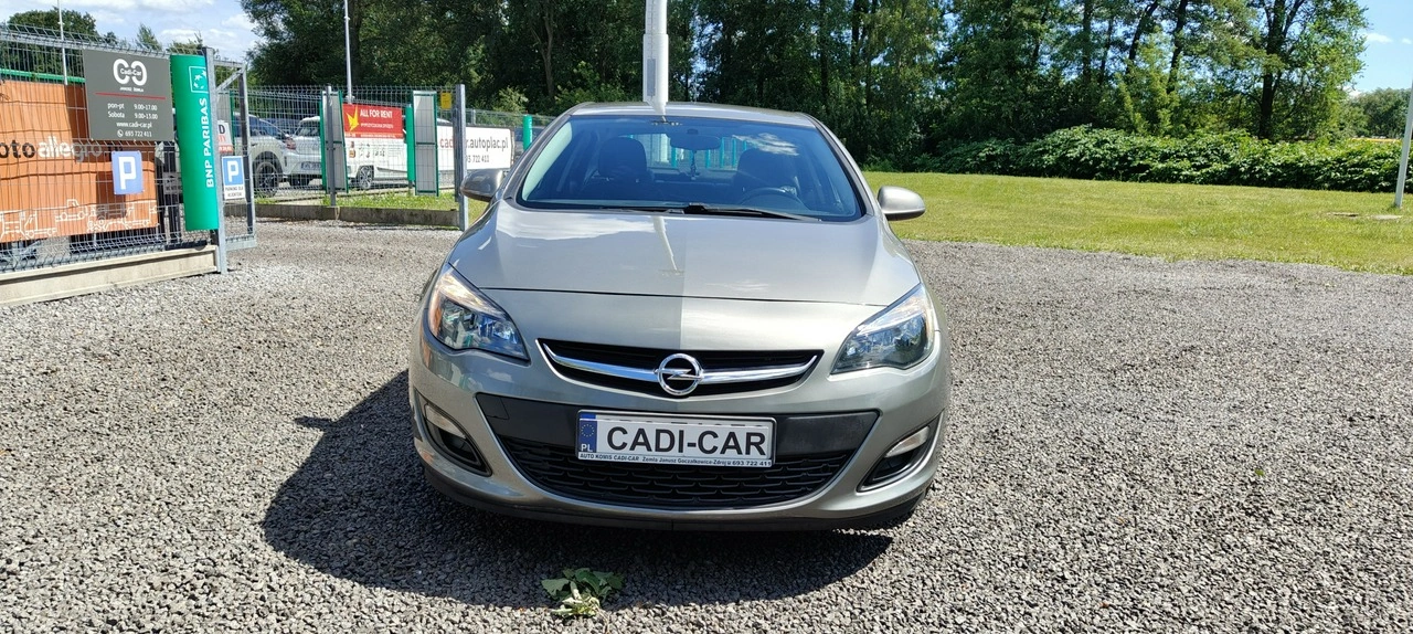 Opel Astra - Zdjęcie 1