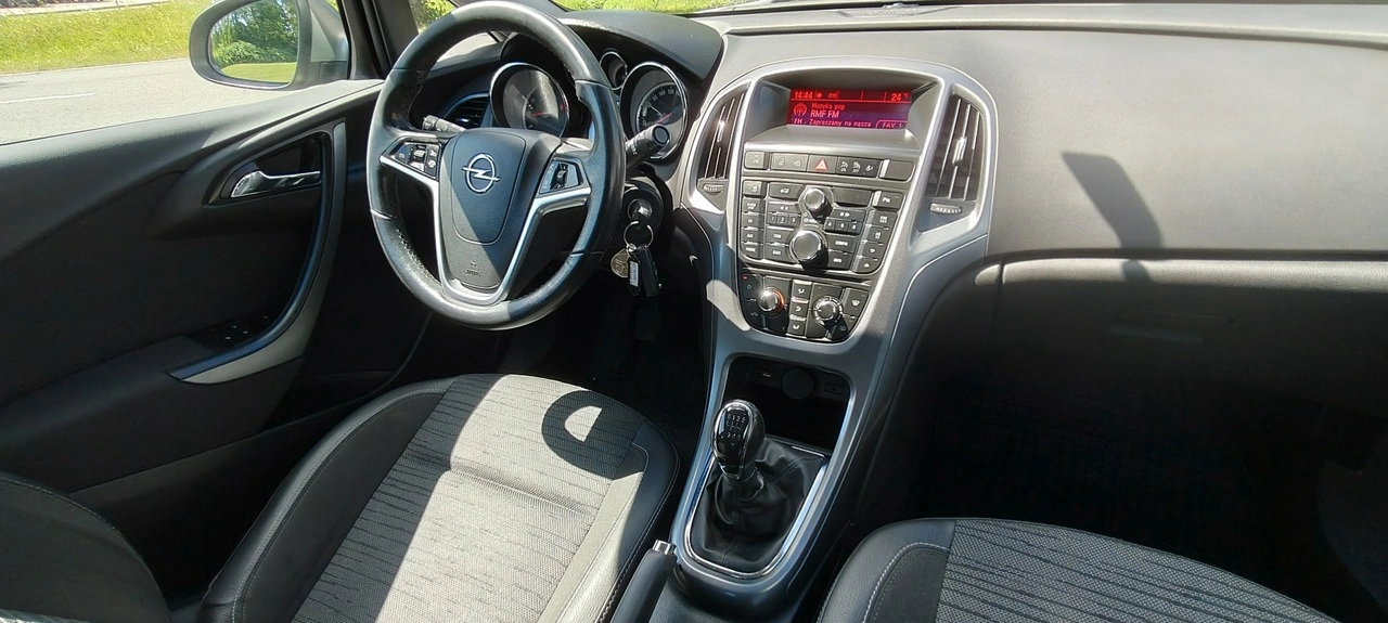 Opel Astra - Zdjęcie 8