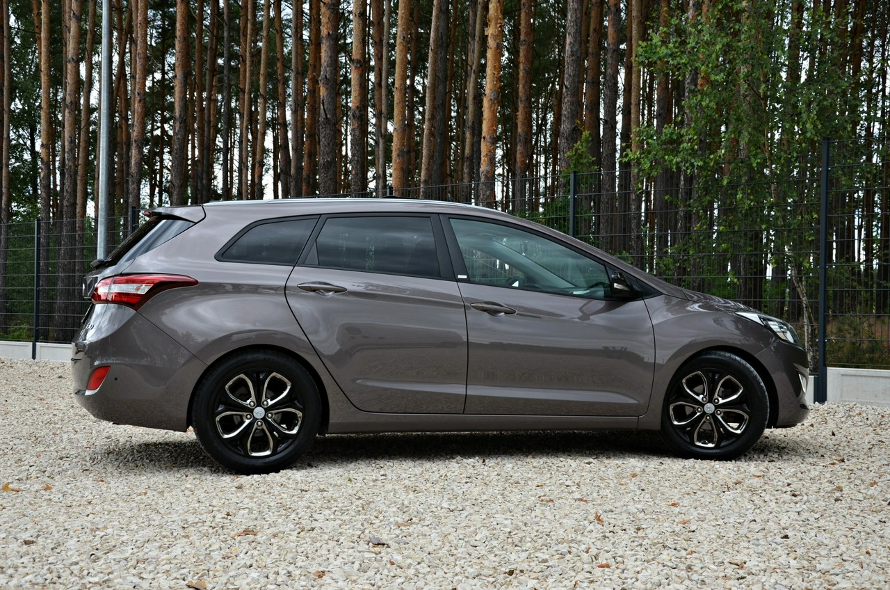 Hyundai i30 - Zdjęcie 24