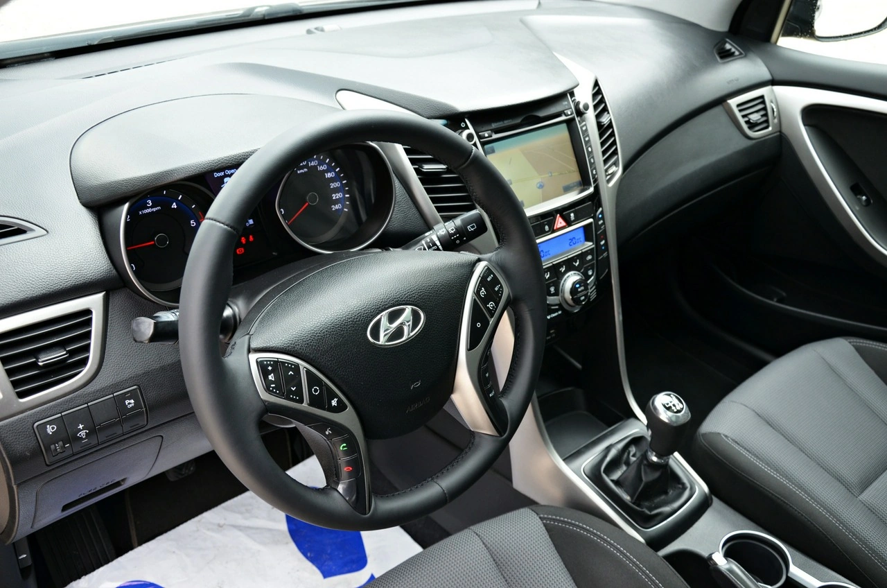 Hyundai i30 - Zdjęcie 28