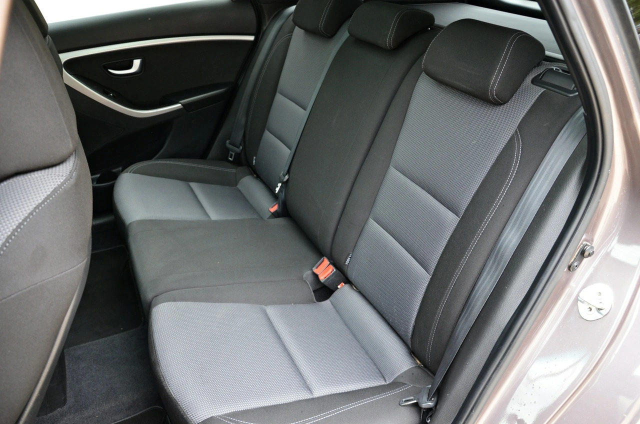 Hyundai i30 - Zdjęcie 32