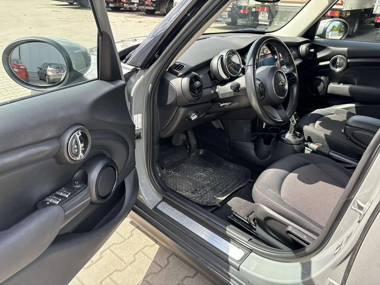 MINI ONE - Zdjęcie 10