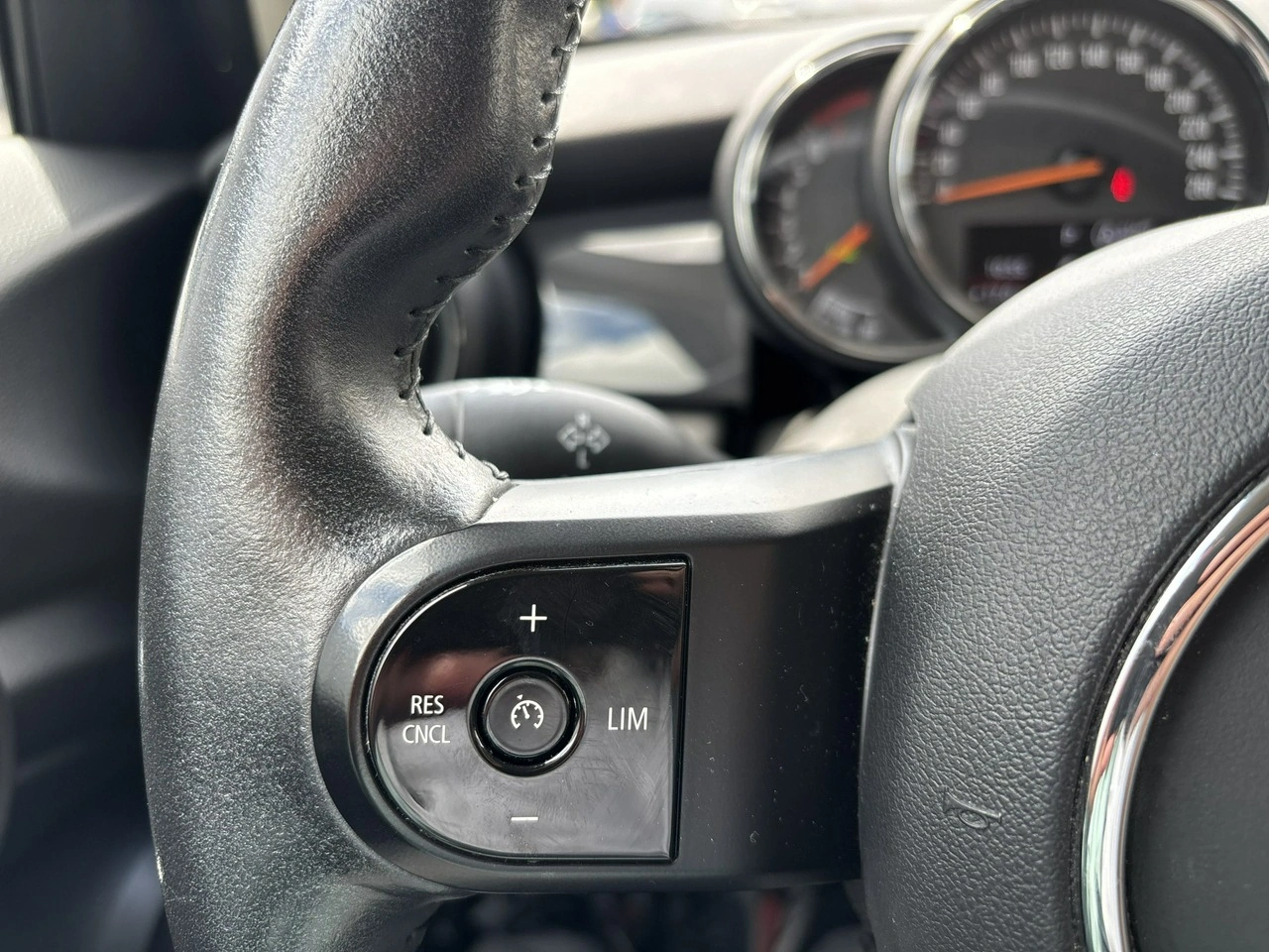MINI ONE - Zdjęcie 25