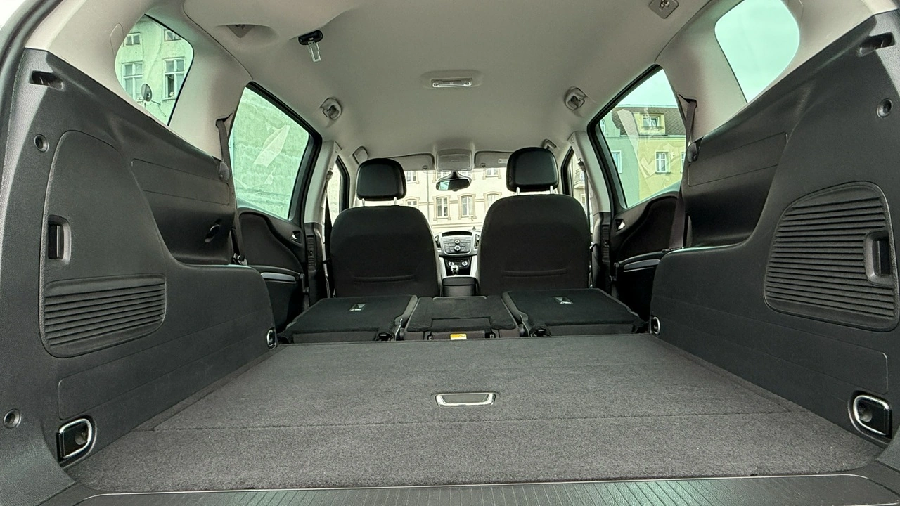 Opel Zafira - Zdjęcie 9