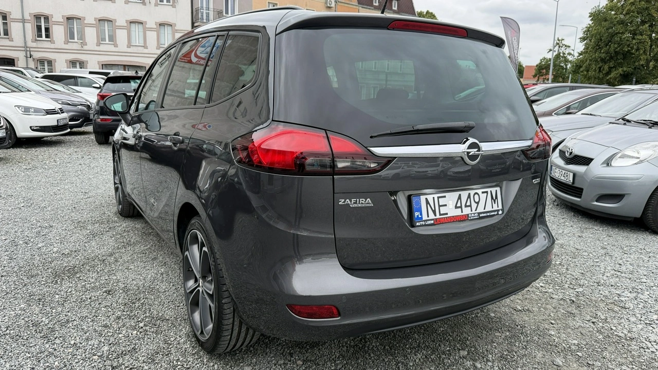 Opel Zafira - Zdjęcie 12