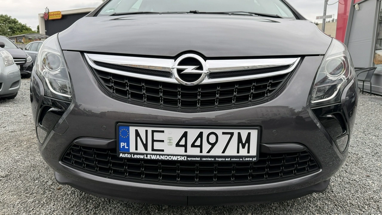 Opel Zafira - Zdjęcie 17