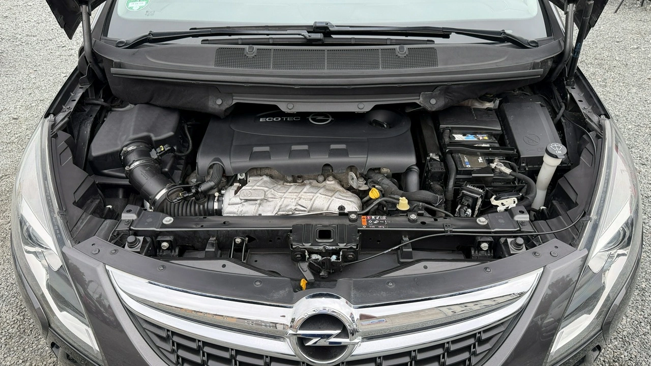 Opel Zafira - Zdjęcie 20