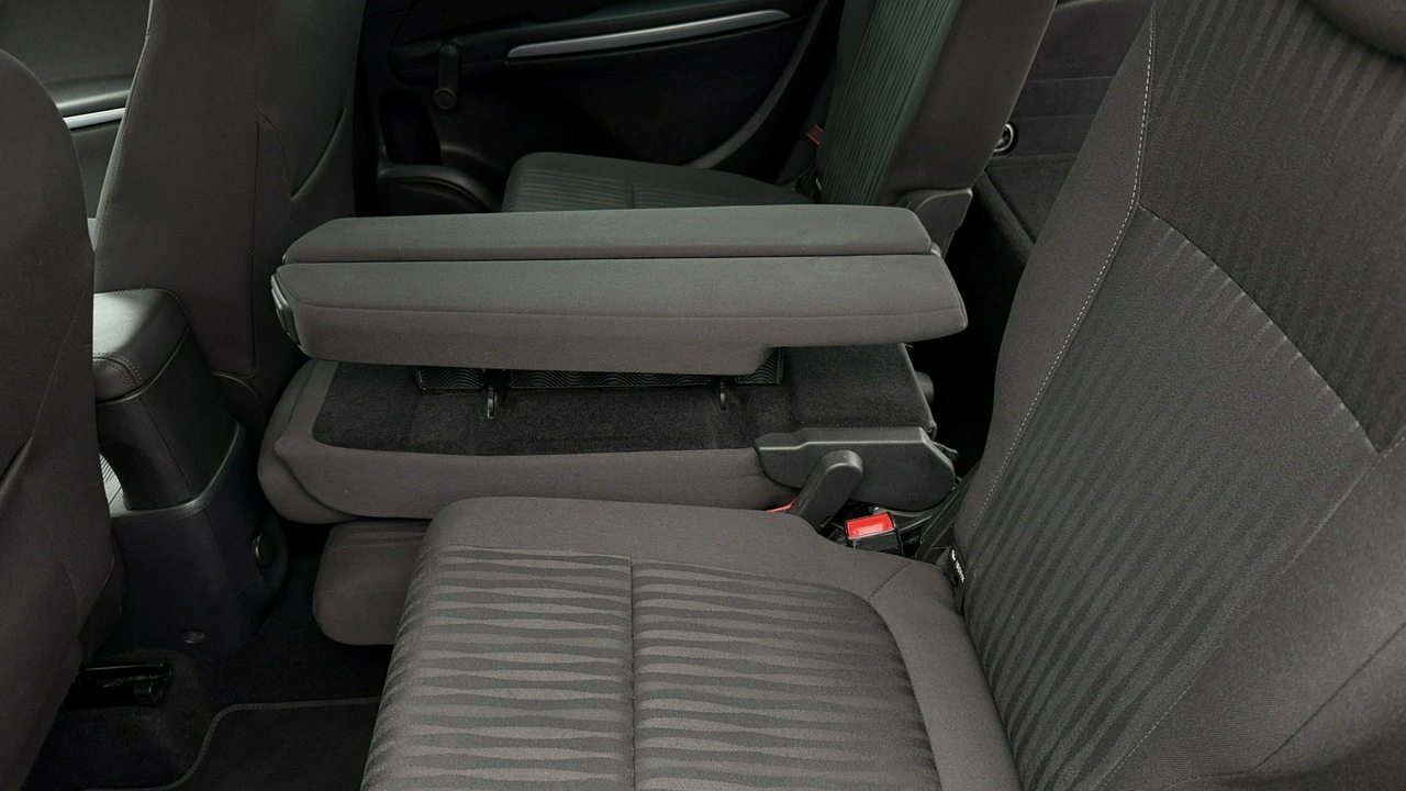 Opel Zafira - Zdjęcie 26