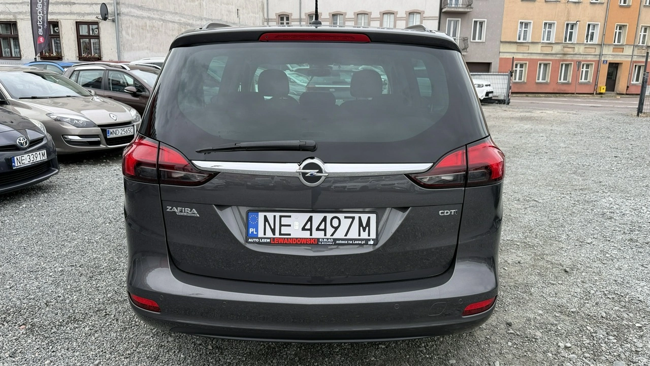 Opel Zafira - Zdjęcie 8