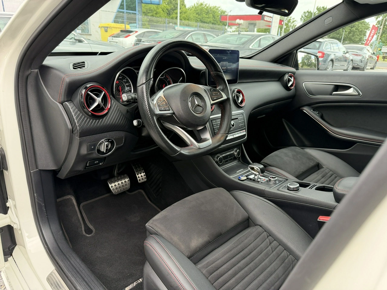 Mercedes A45 AMG - Zdjęcie 13