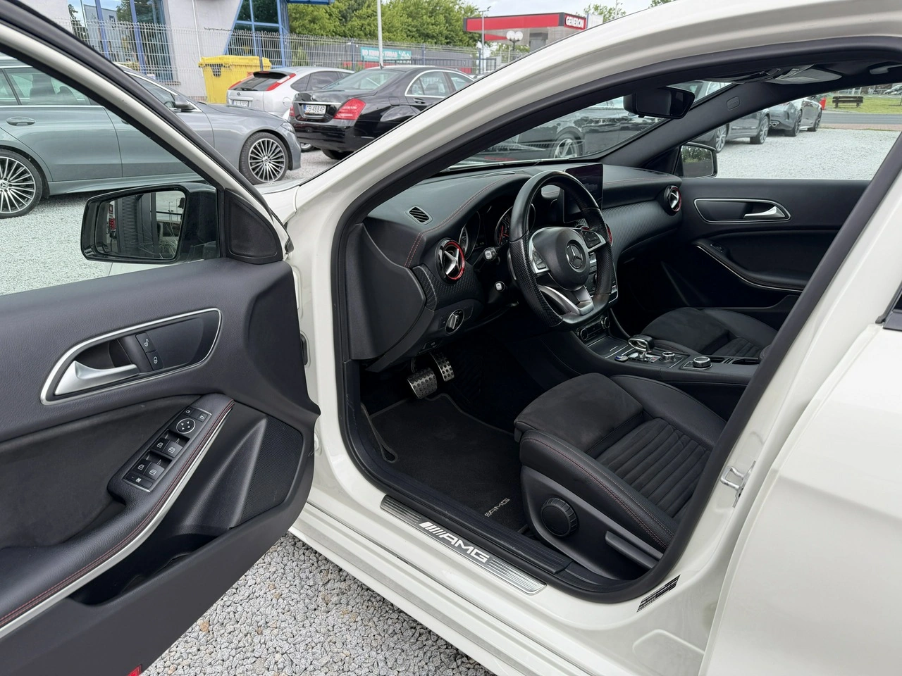 Mercedes A45 AMG - Zdjęcie 8