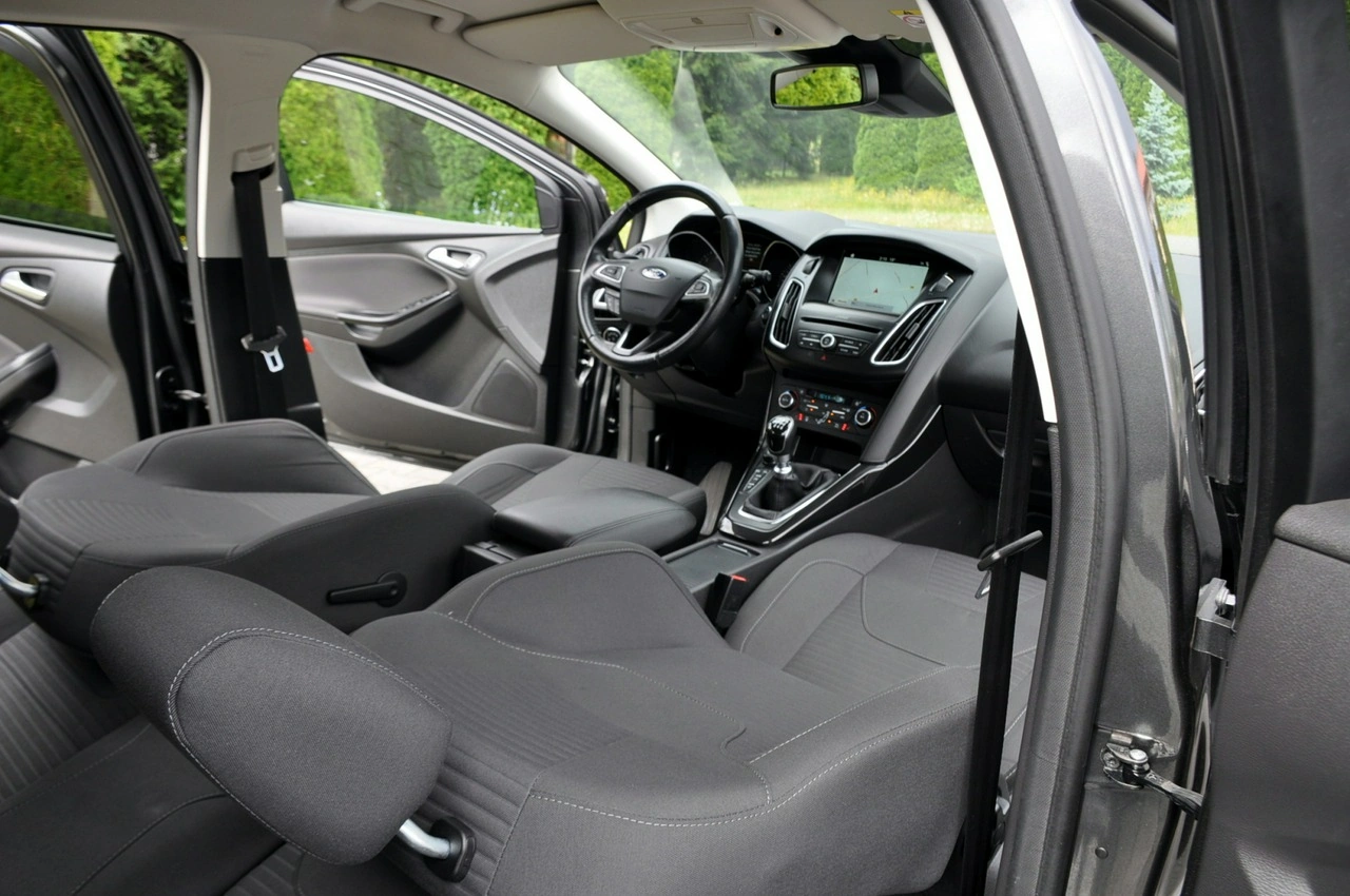 Ford Focus - Zdjęcie 22