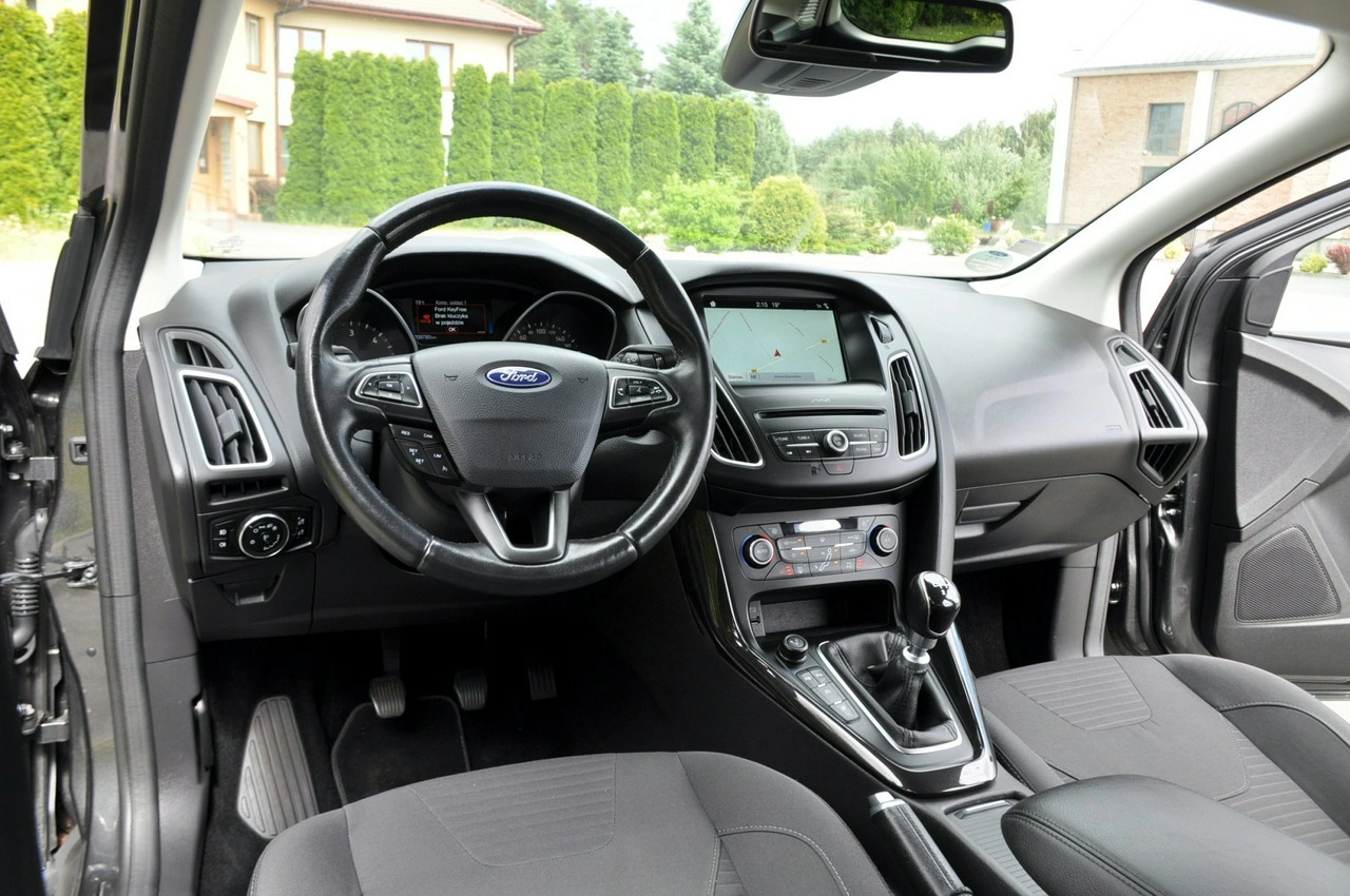 Ford Focus - Zdjęcie 27