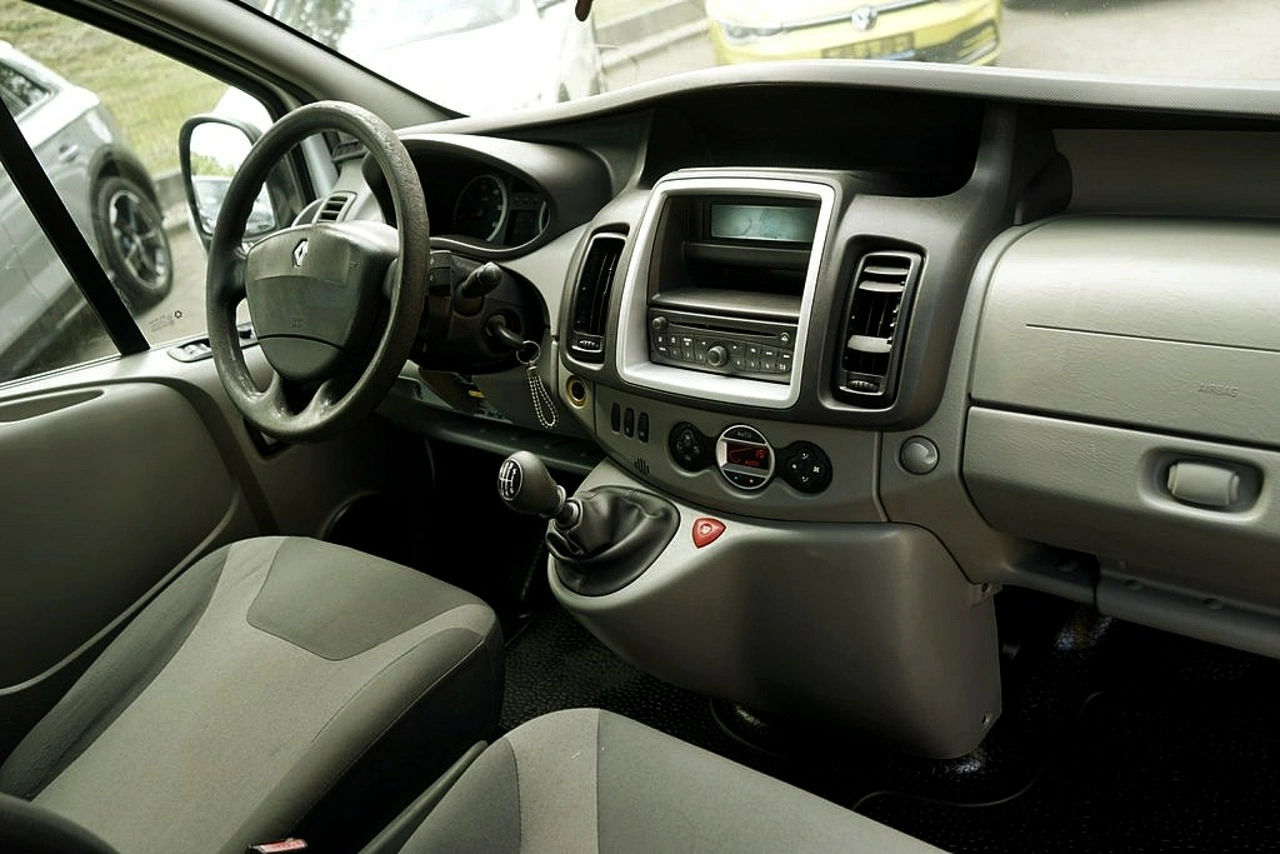 Renault Trafic - Zdjęcie 19