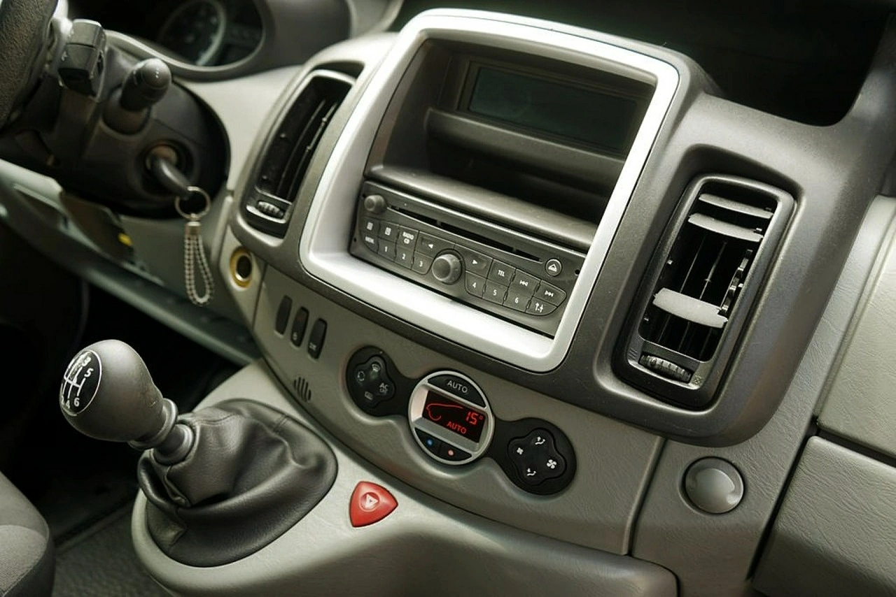 Renault Trafic - Zdjęcie 20