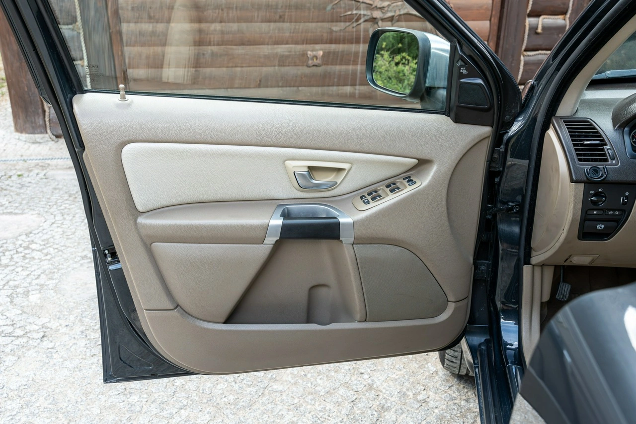 Volvo XC 90 - Zdjęcie 37