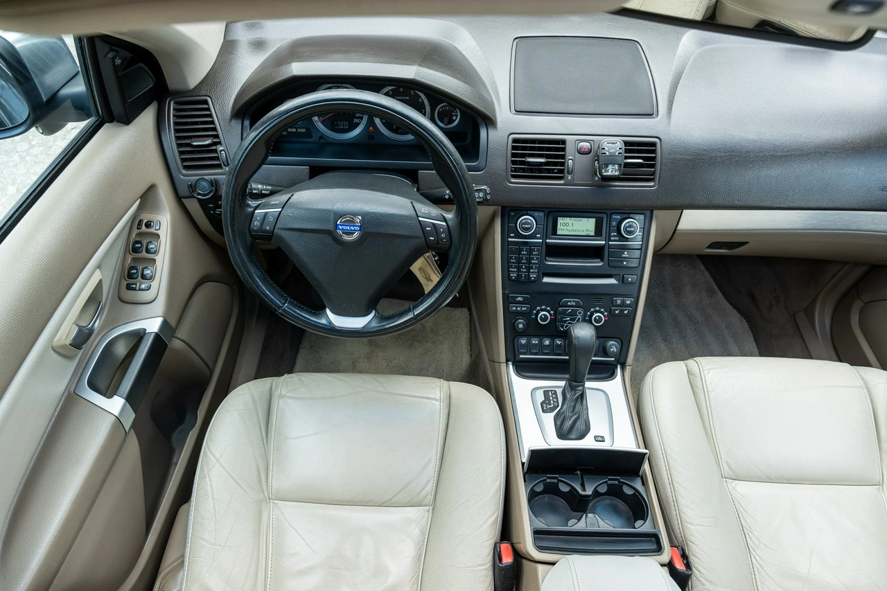 Volvo XC 90 - Zdjęcie 42