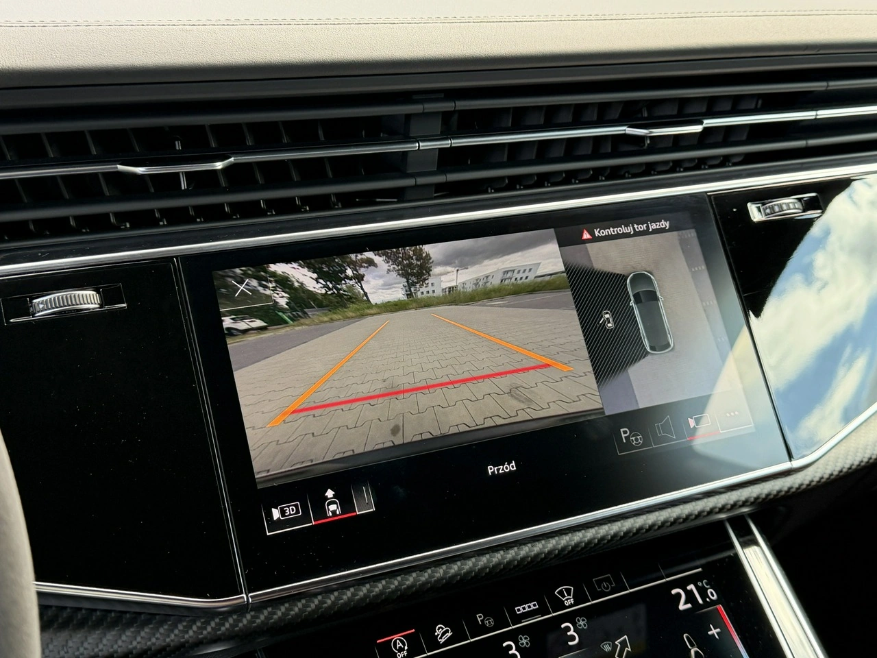 Audi RS Q8 - Zdjęcie 26