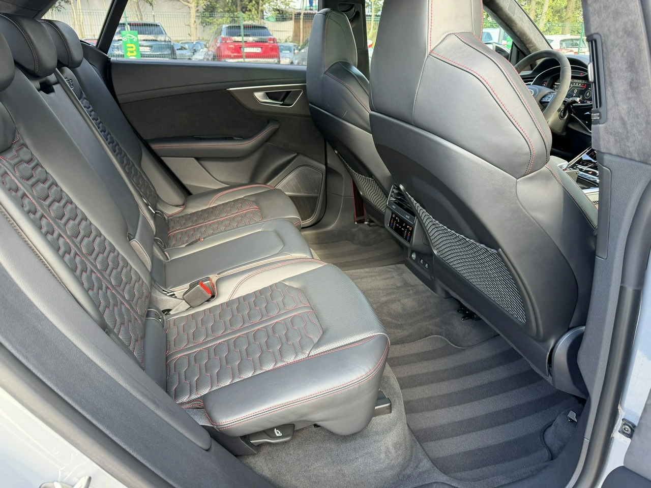 Audi RS Q8 - Zdjęcie 32