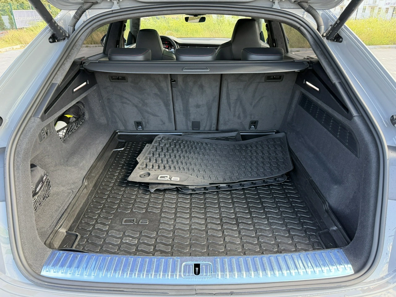 Audi RS Q8 - Zdjęcie 37