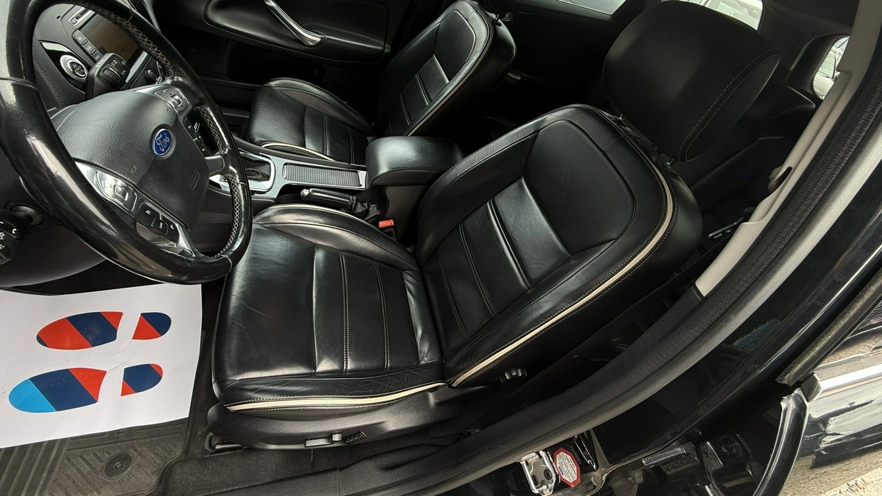 Ford Mondeo - Zdjęcie 17