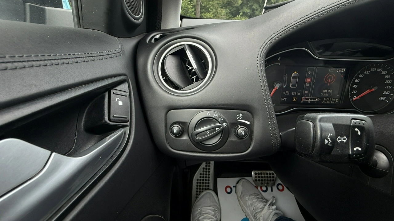 Ford Mondeo - Zdjęcie 18