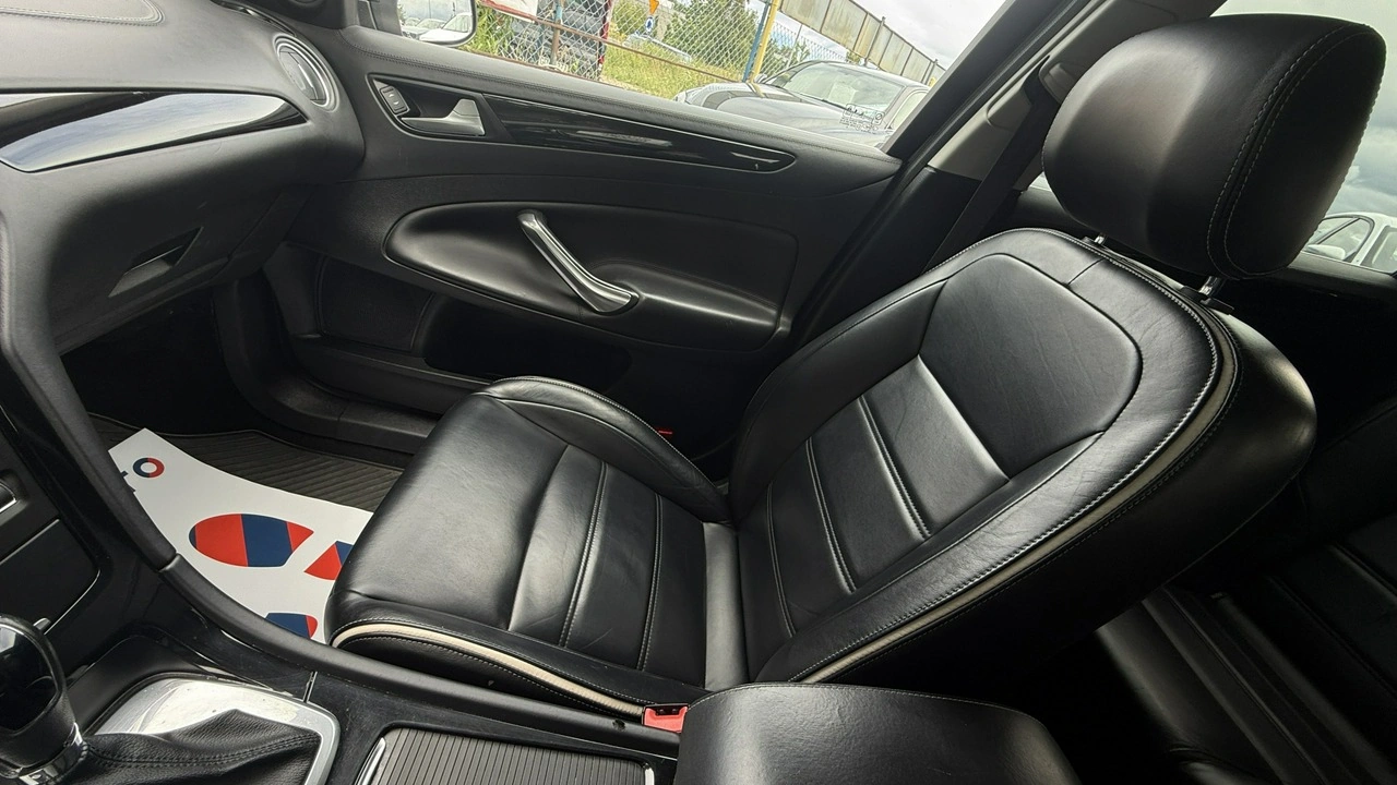 Ford Mondeo - Zdjęcie 23