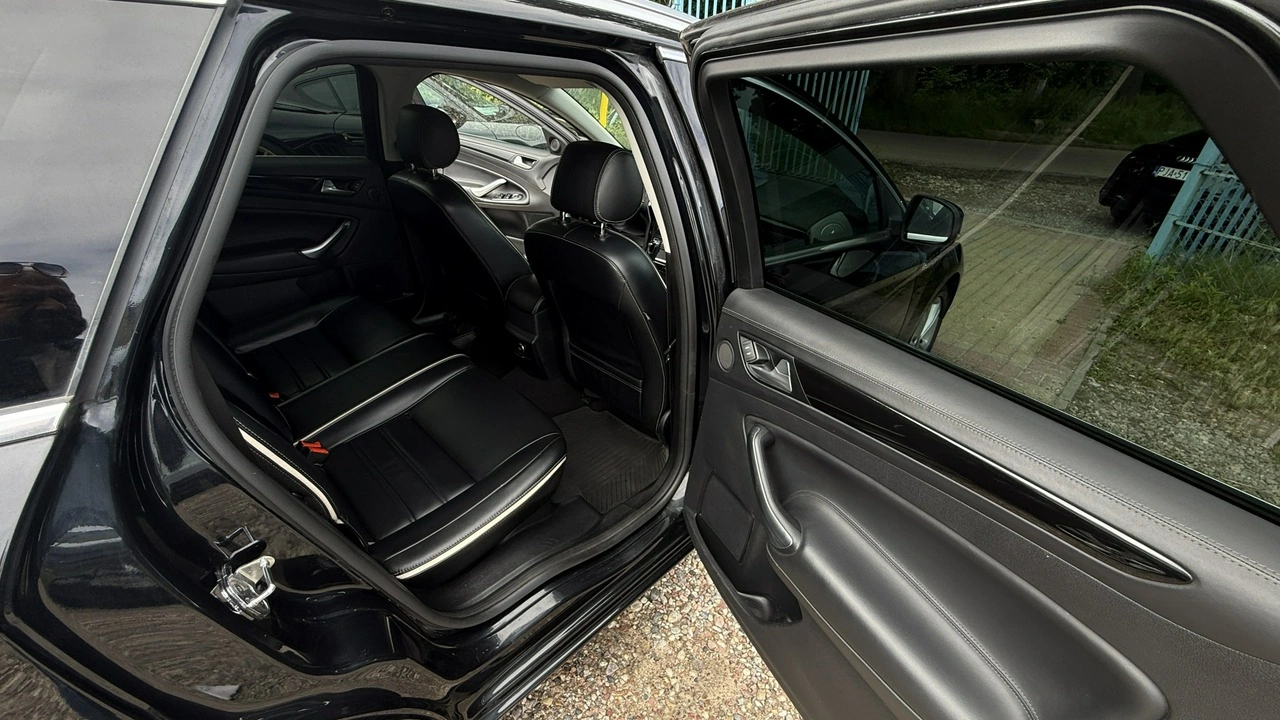 Ford Mondeo - Zdjęcie 27
