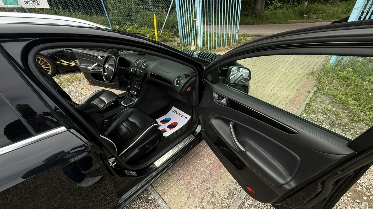 Ford Mondeo - Zdjęcie 31