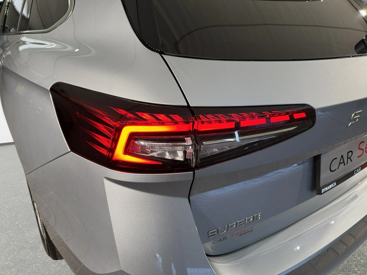 Skoda Superb - Zdjęcie 11