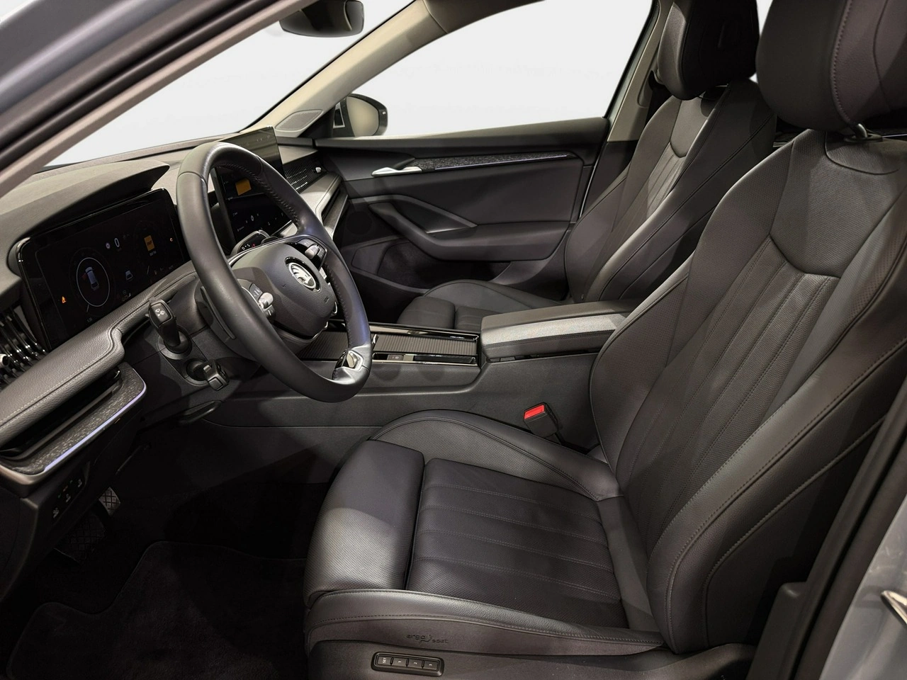 Skoda Superb - Zdjęcie 12