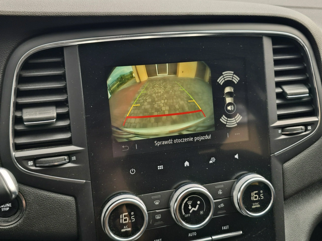 Renault Megane - Zdjęcie 17