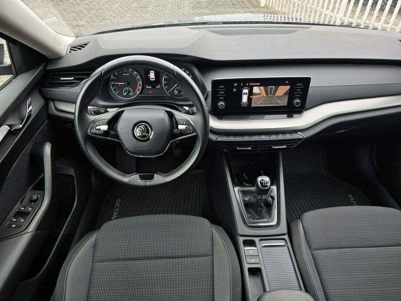 Skoda Octavia - Zdjęcie 10
