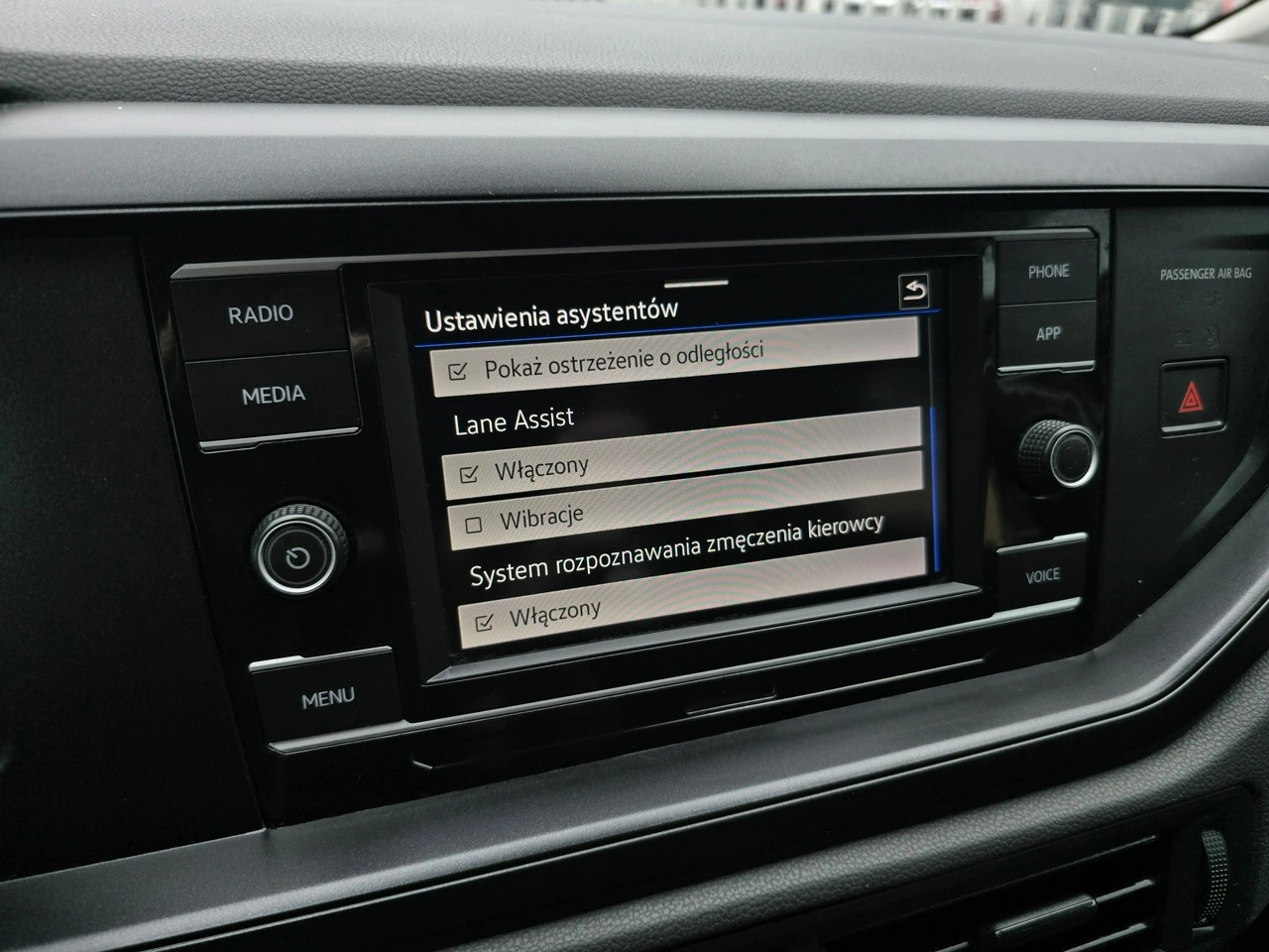 Volkswagen Polo - Zdjęcie 24