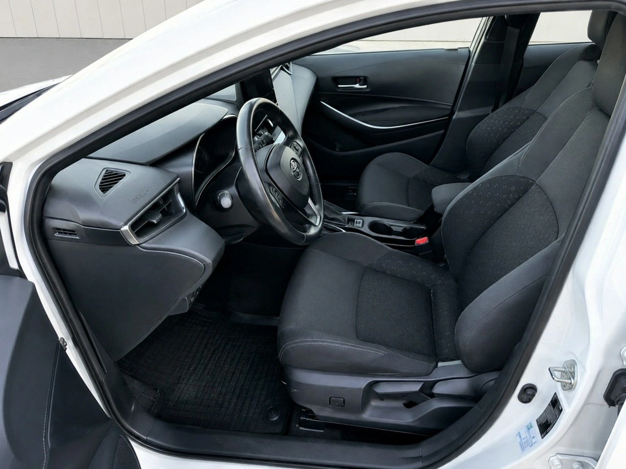 Toyota Corolla - Zdjęcie 5