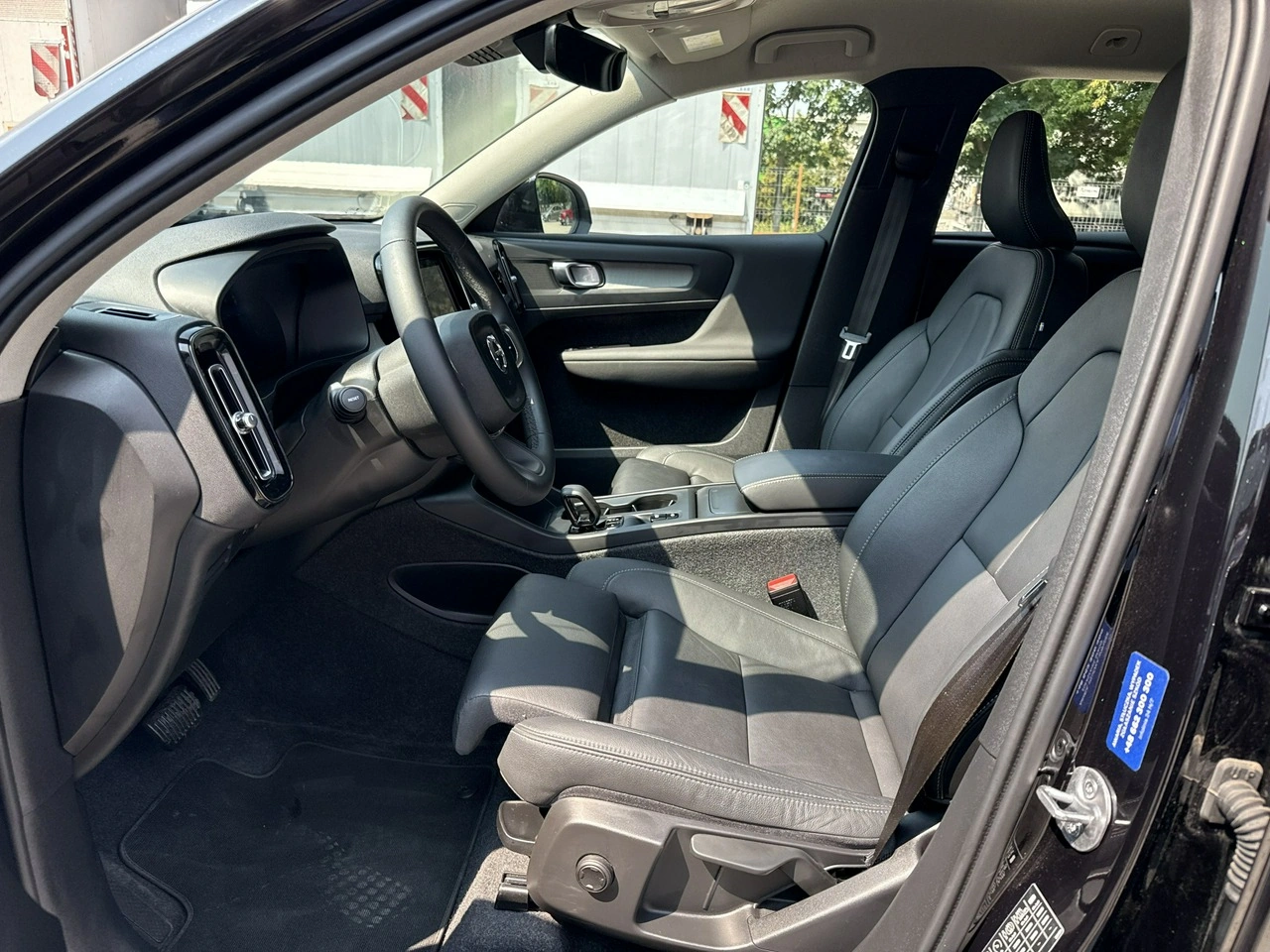 Volvo XC 40 - Zdjęcie 10