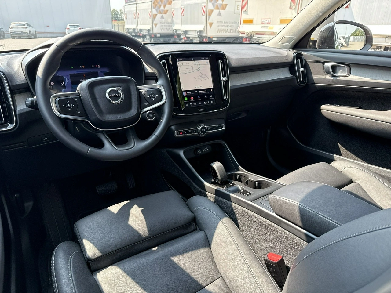Volvo XC 40 - Zdjęcie 12